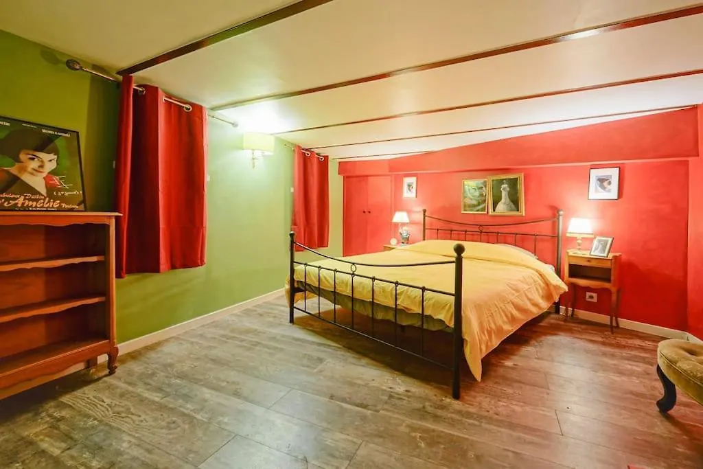 Amelie In Paris Hidden Gem Montmartre Apartment