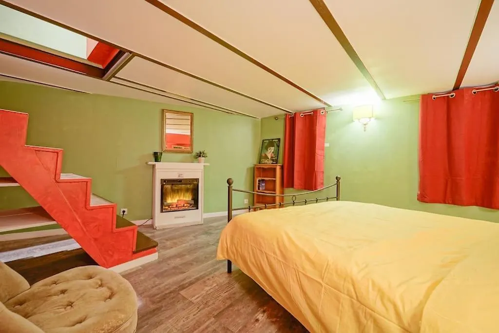 Amelie In Paris Hidden Gem Montmartre Apartment