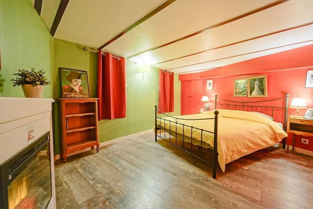 Amelie In Paris Hidden Gem Montmartre Apartment
