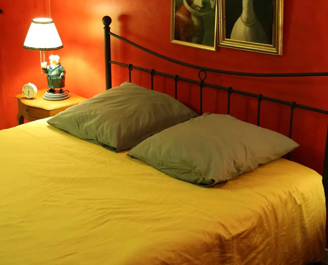 Amelie In Paris Hidden Gem Montmartre Apartment